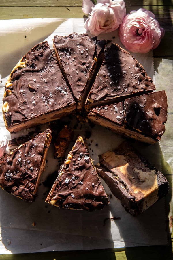 Frozen chocolate peanut butter cream pie
