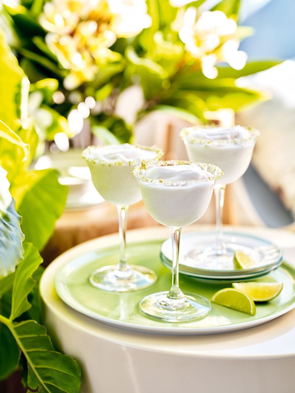 Frozen coconut margarita