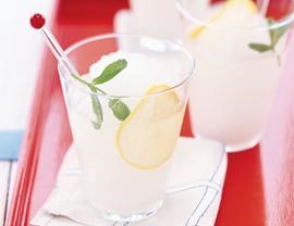 Frozen gin sours