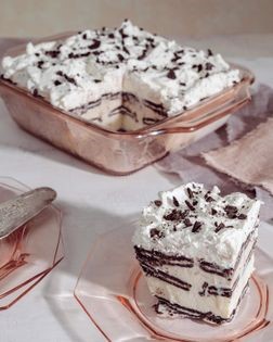 Frozen icebox cake