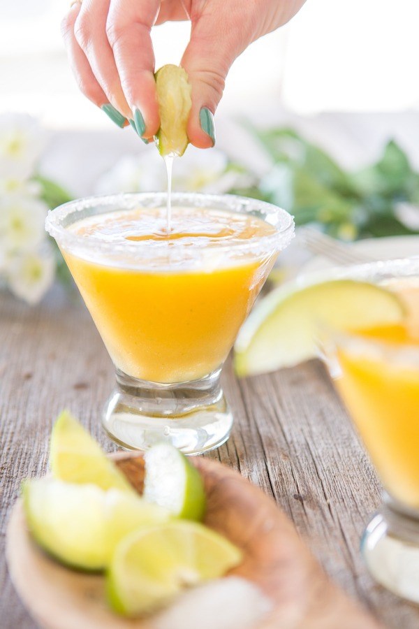 Frozen mango margaritas