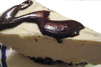 Frozen maple mousse pie with chocolate-maple sauce 