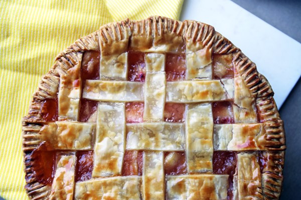 Frozen peach pie