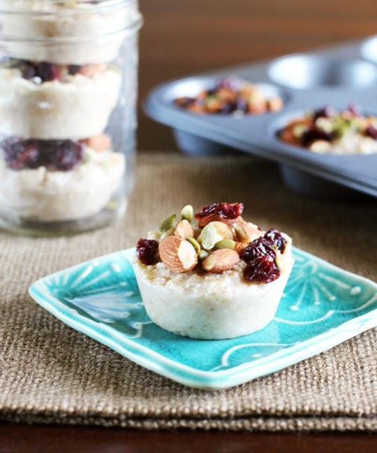 Frozen single-serve oatmeal with almonds & dried cherries