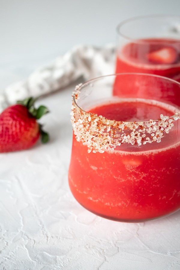 Frozen strawberry margaritas