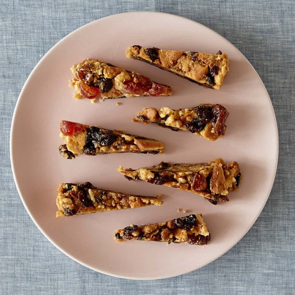 Fruit-and-nut fridge cake