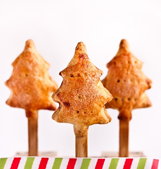 Fruit mince pie pops