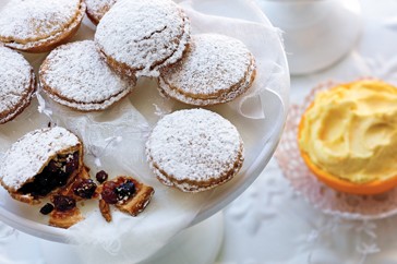 Fruit mince pies with Grand Marnier butter