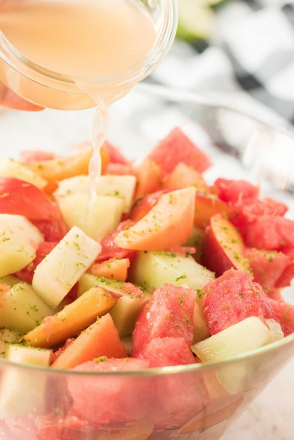 Fruit salad with lime syrup