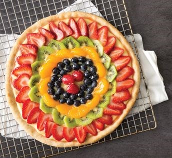 Fruit tart pizza