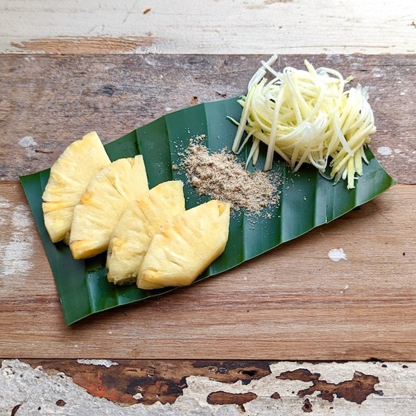 Fruit with spicy Thai salt
