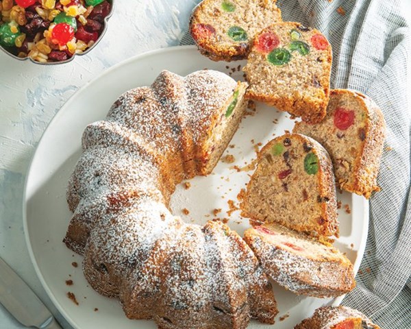 Fruitcake bundt