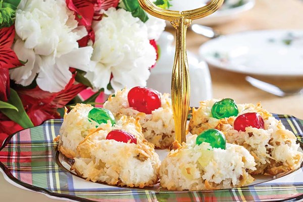 Fruitcake macaroons