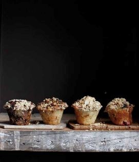 Fruity crumble muffins