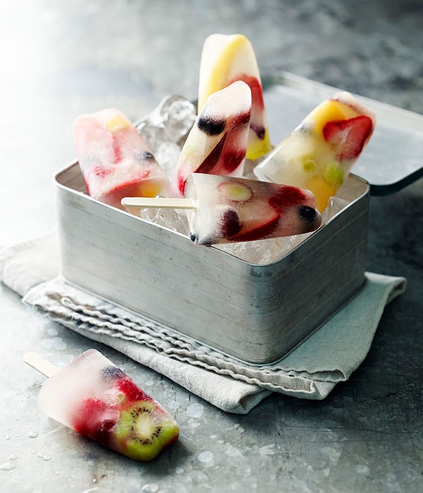 Fruity ice pops