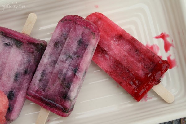 Fruity ice pops (Paletas de fruta)