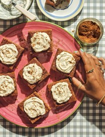 Fudgy banana bars