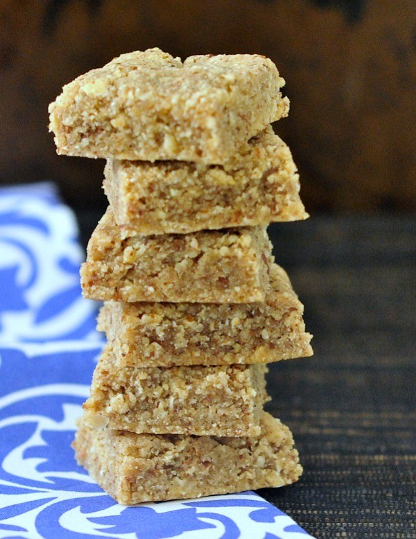 Fudgy cardamom squares (Vegan kalakand)