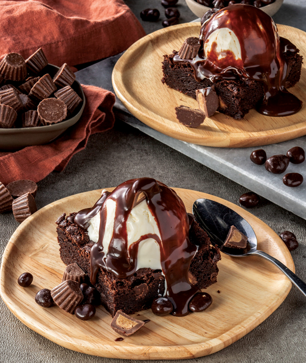 Fudgy chocolate peanut butter brownie sundaes