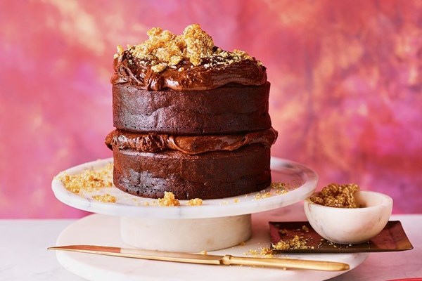 Fudgy chocolate tahini cake