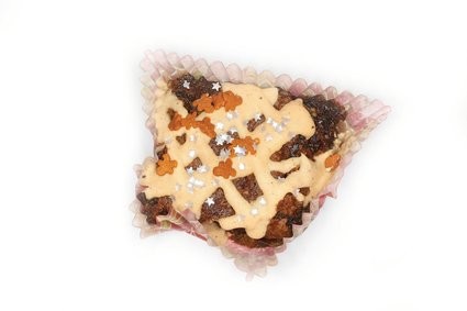 Fudgy gingerbread bars with hot buttered rum caramel glaze