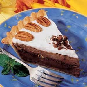 Fudgy pecan pie