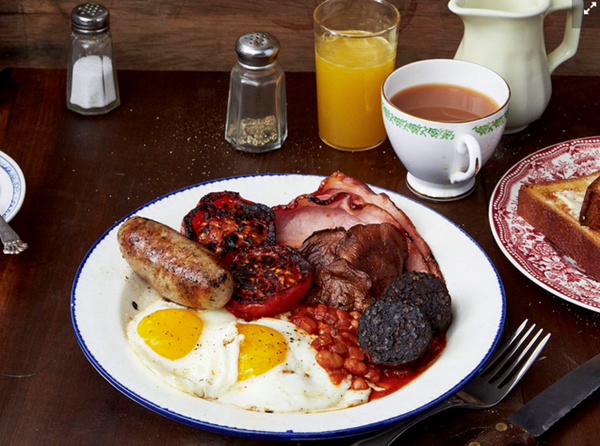 Full English breakfast with Cumberland sausage