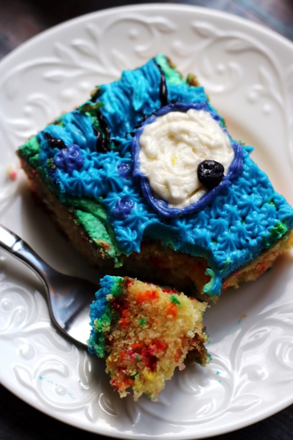 Funfettui sheet cake