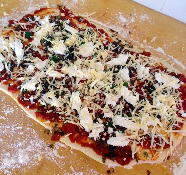 Funghi pizza swirls 