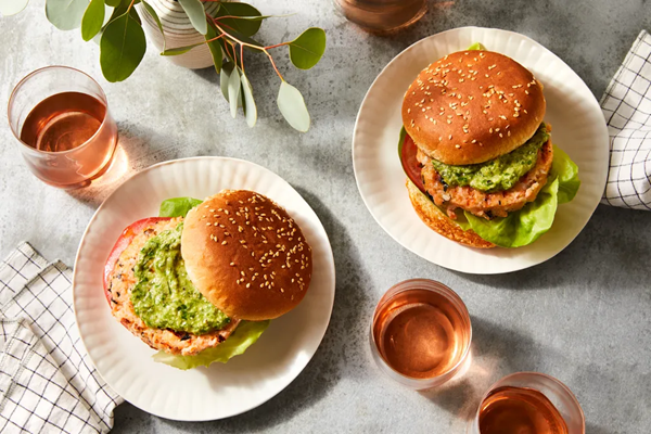 Furikake salmon burgers