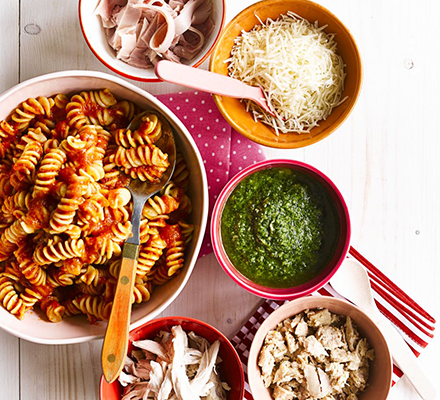Fussy eaters top-your-own sweet tomato pasta 