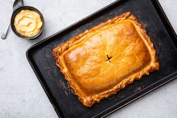 Galician cockle empanada with allioli recipe