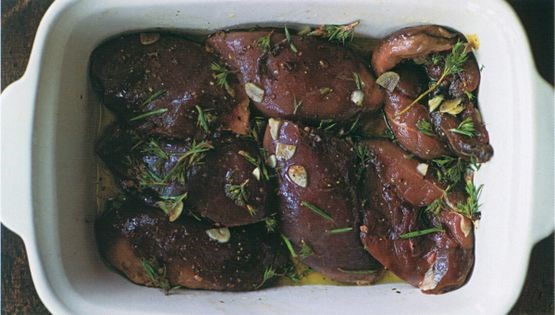 Game salad with blaeberries