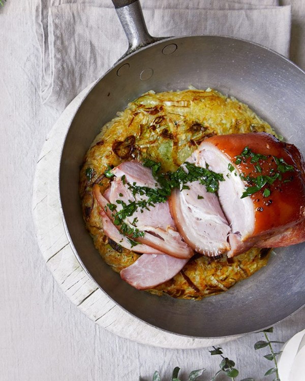 Gammon with pan rösti and parsley sauce