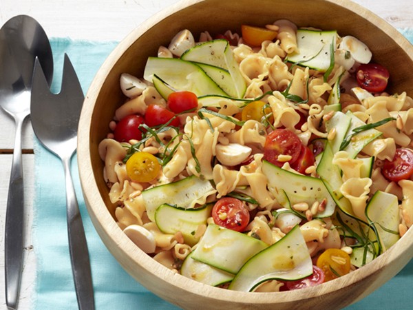 Garden pasta salad with bocconcini