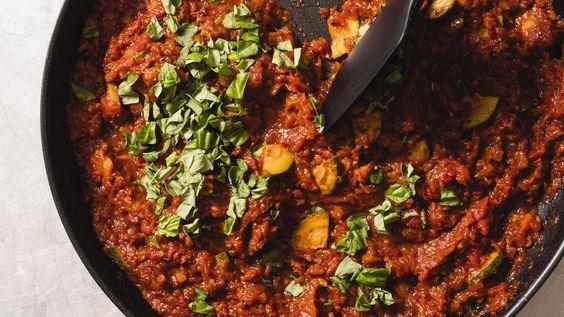Garden vegetable marinara sauce
