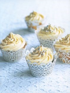 Garland cakes