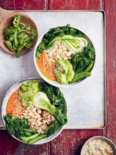 Garlic & onion fried rice, fresh sambal & mashed avocado