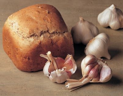 Garlic and herb walnut bread