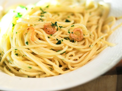 Garlic and oil sauce (Aglio e olio)