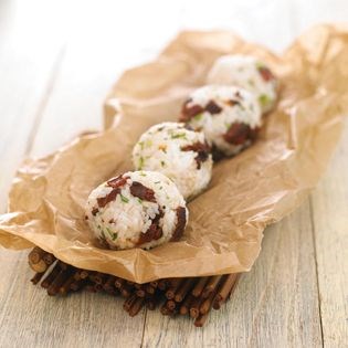 Garlic bacon onigiri