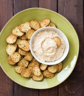 Garlic bagel chips