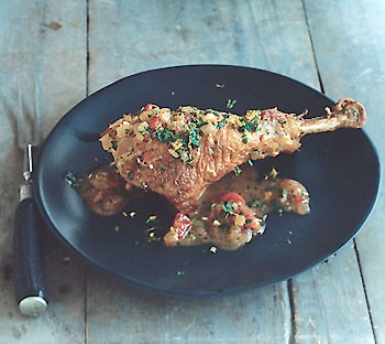 Garlic-braised beef shanks