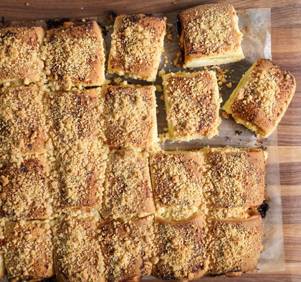 Garlic bread rolls