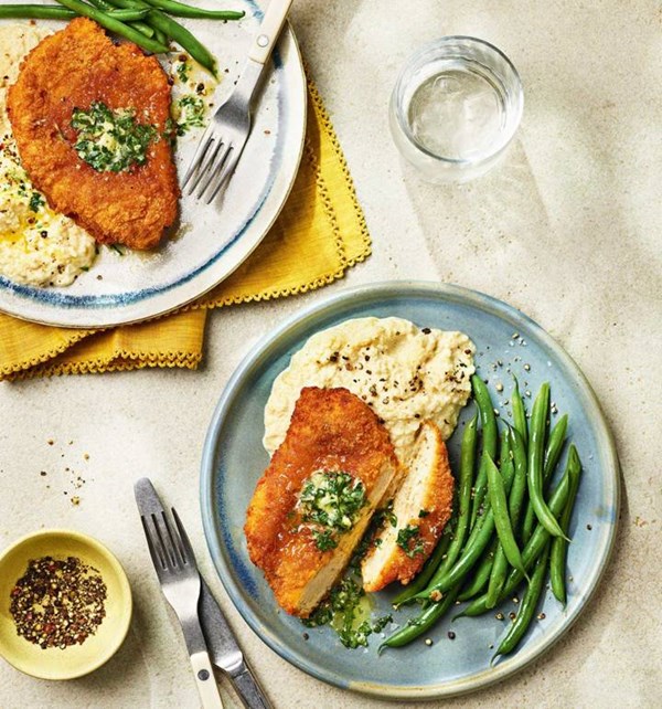 Garlic butter chicken with cheesy cauli mash