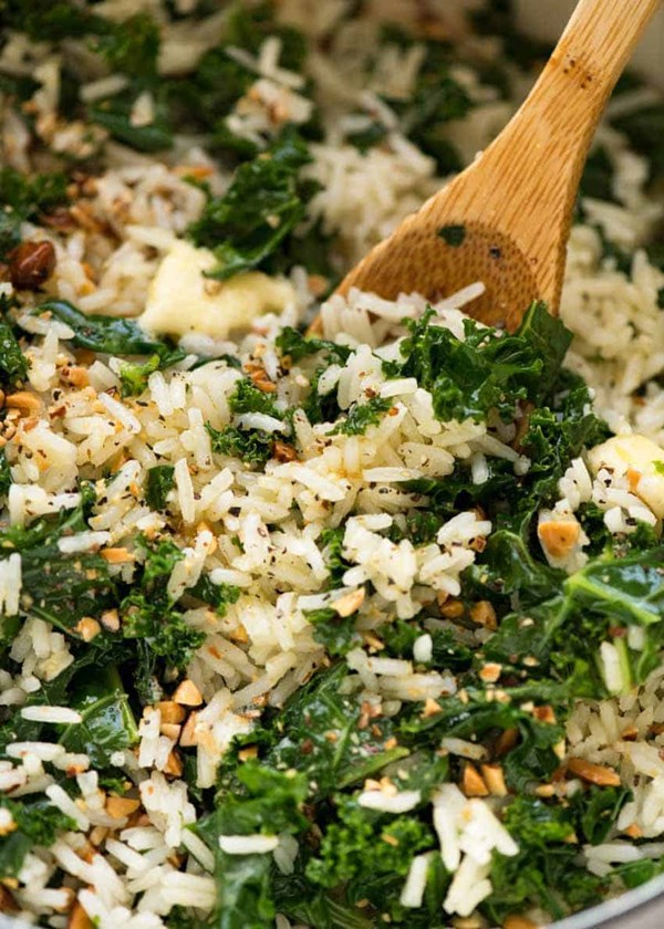 Garlic butter rice with kale