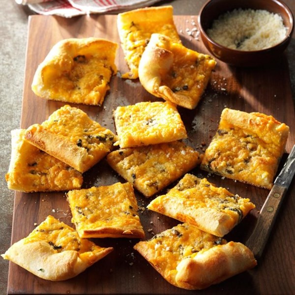 Garlic-cheese flat bread 