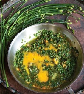 Garlic-chive omelet (Sir-abij-e gilani)