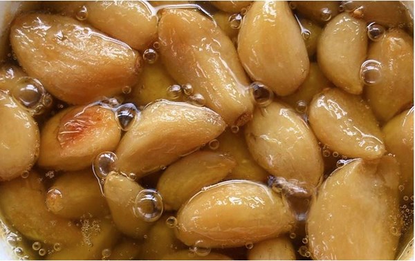 Garlic confit