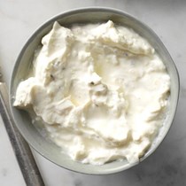 Garlic-herb bagel spread